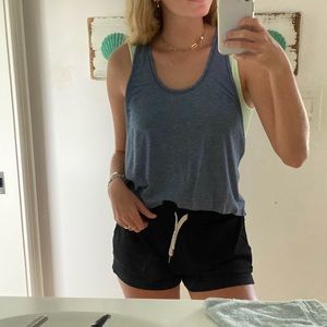 LULULEMON TOP